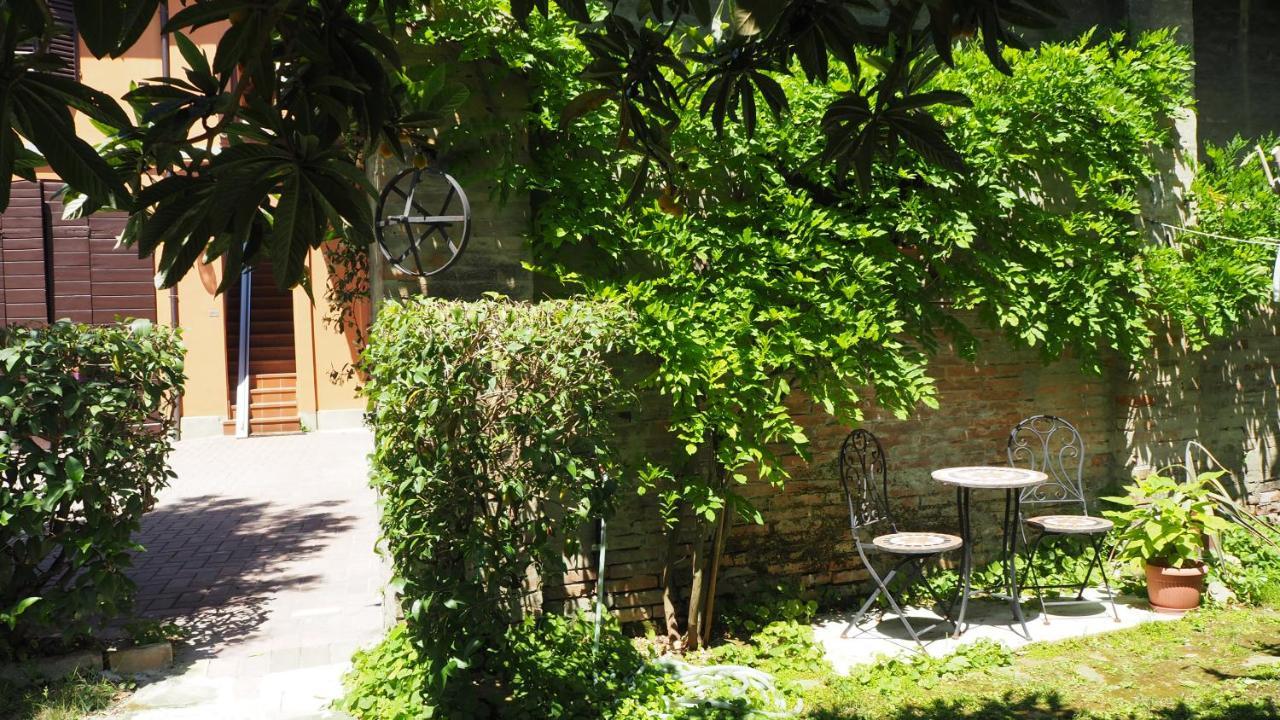 Bed and Breakfast R&B Giardino 34 Forlì Exterior foto